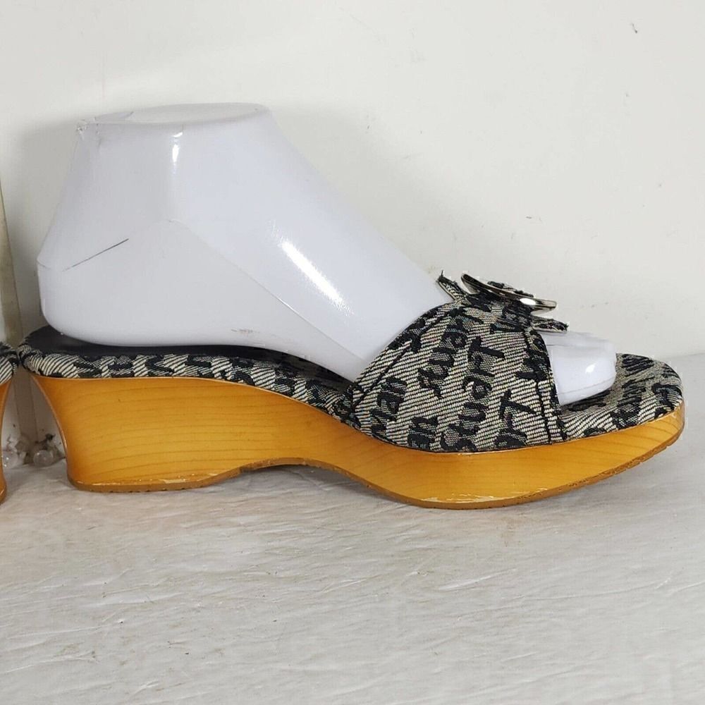Stuart Weitzman Women's US 7,5B Graffiti Logo Buckle Wooden Heel Wedge Sandals - Picture 7 of 14